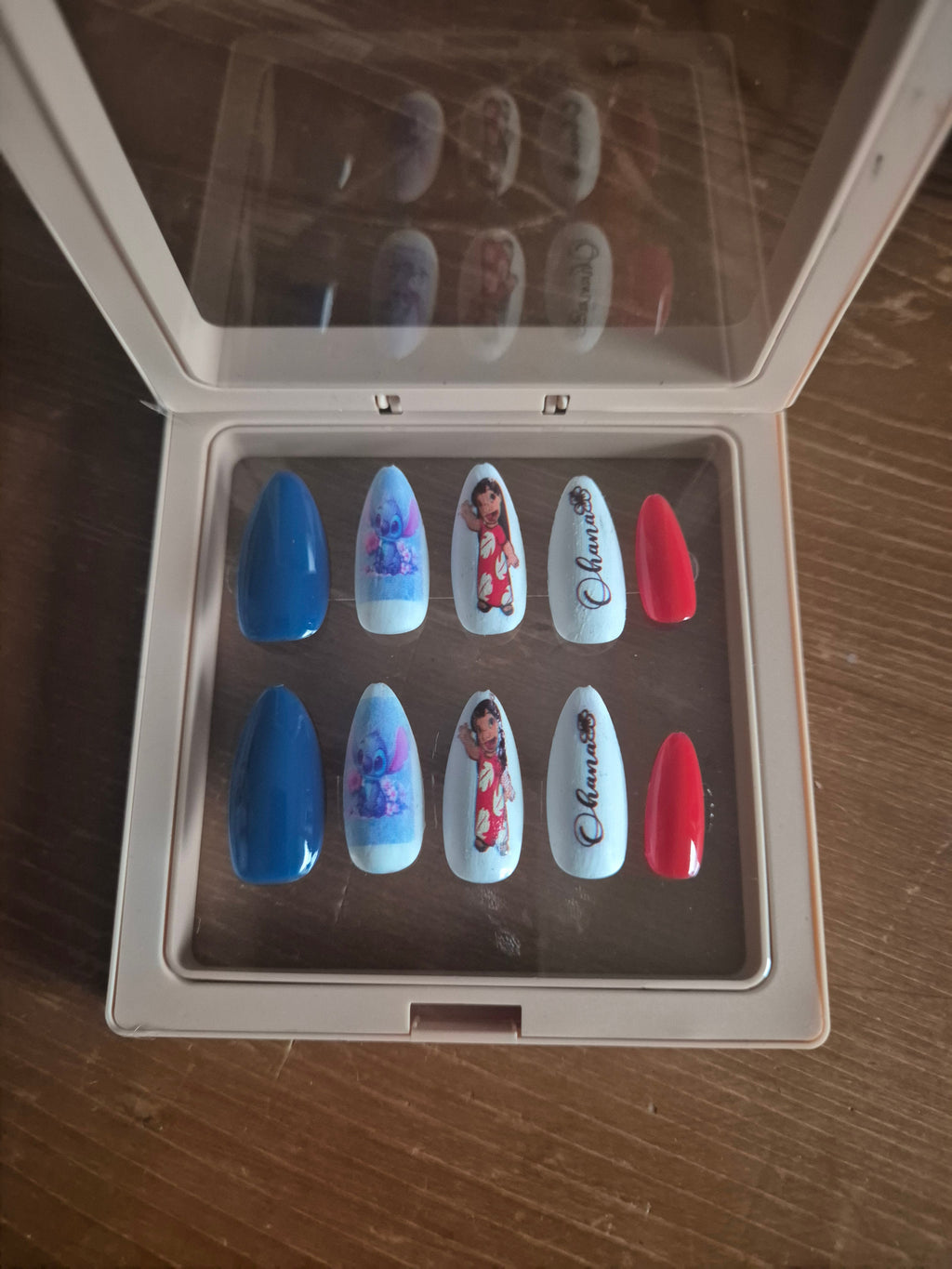 Ongles personnalisé Lilo et Stitch - original