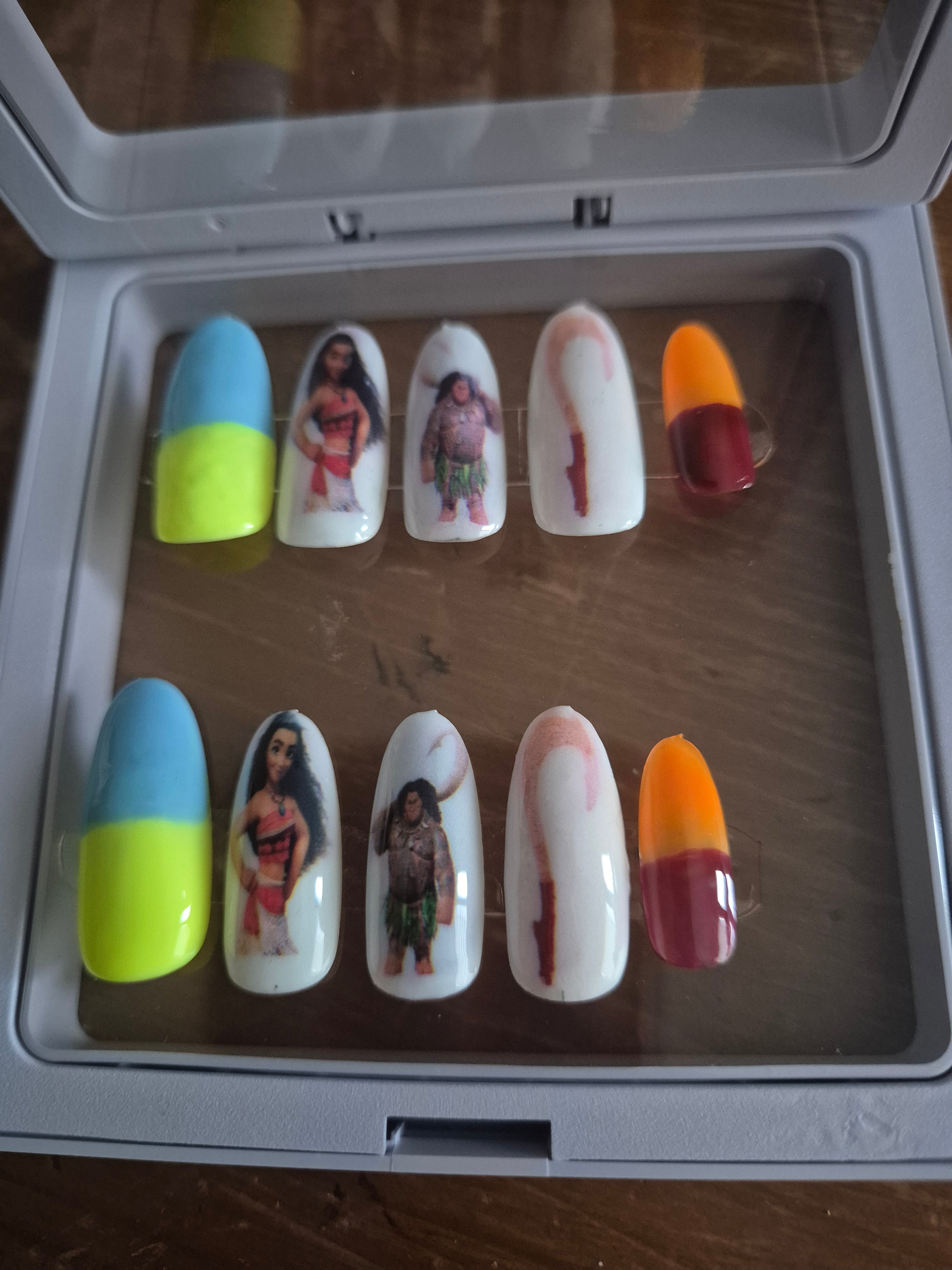 Ongles personnalisé - vaiana